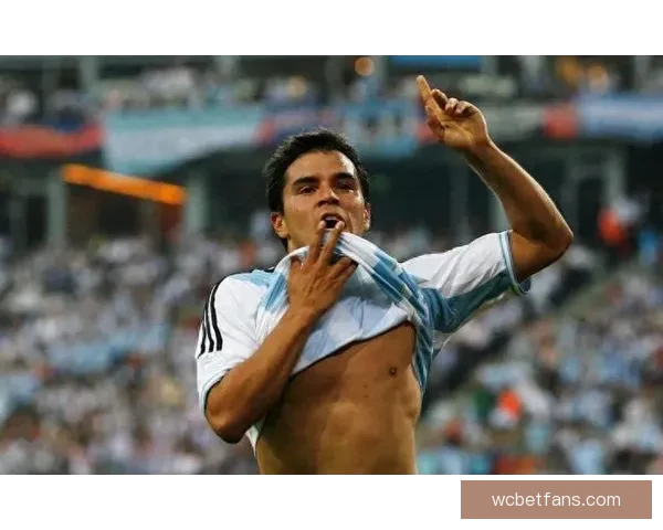 国家德比震撼登陆全国18城影院 传奇球星萨维奥拉亲临助阵