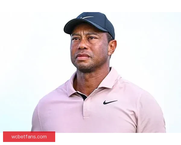 刹不住的泰格·伍兹与口袋里的两粒药丸背后的故事